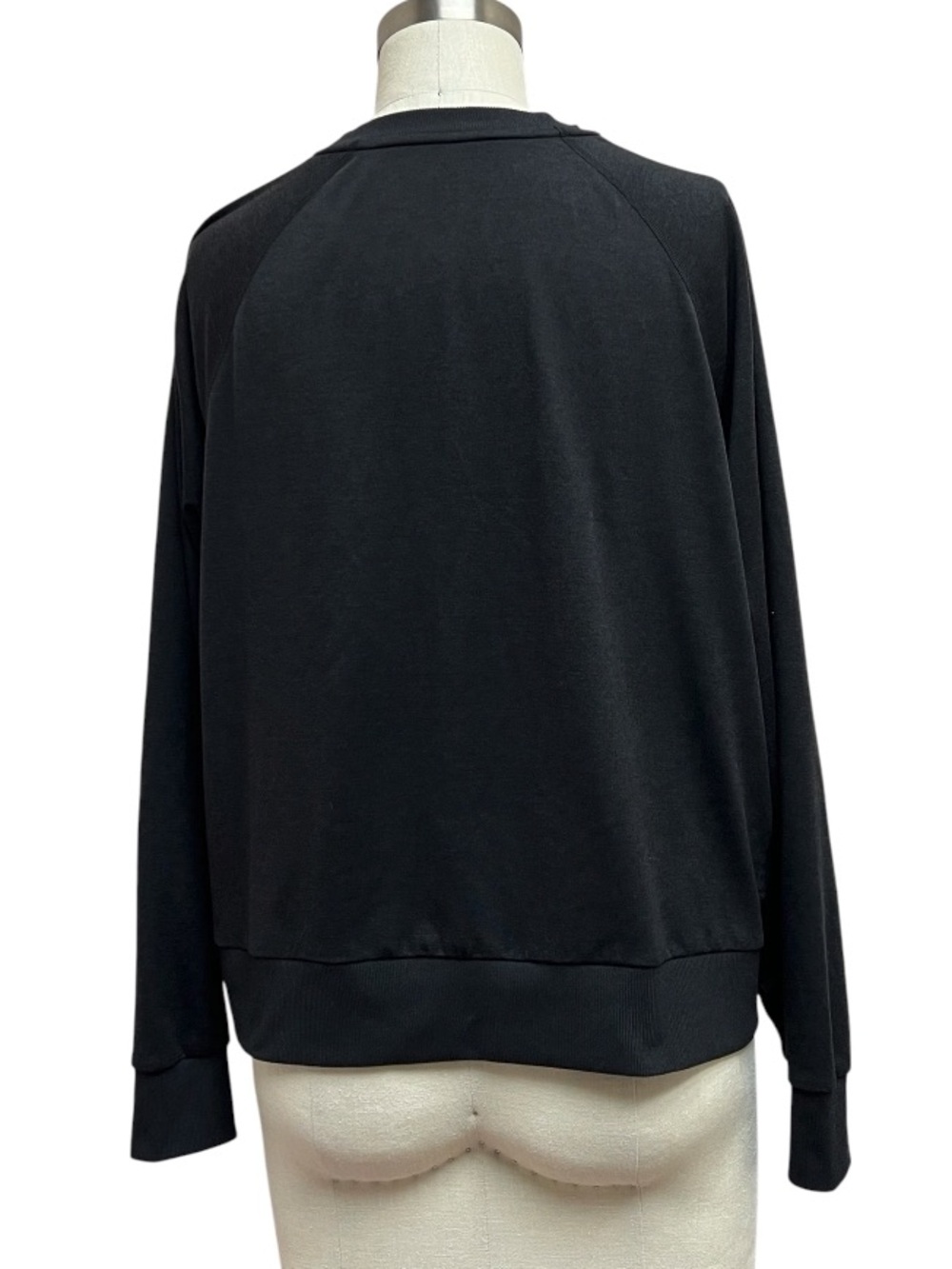 Vuori Halo Long-Sleeve Stretch-Jersey Sweatshirt - Picture 5 of 9